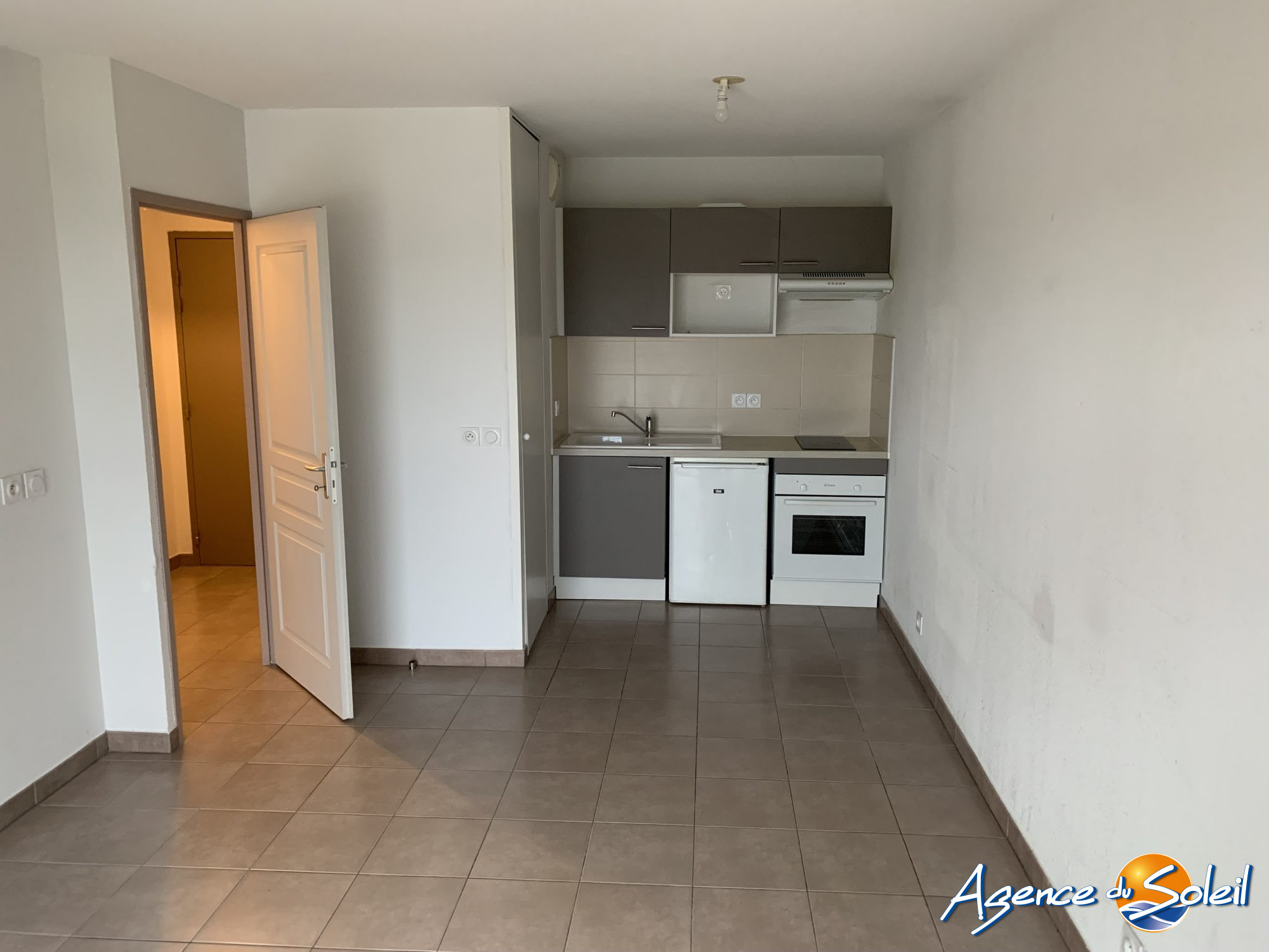 Cuisine - Appartement Argelès-sur-Mer (Réf. 11446-AGENCEDUSOLEIL)