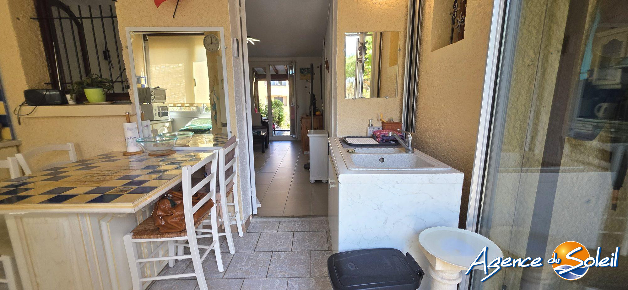 Chambre - Appartement Saint-Pierre-la-Mer (Réf. 23-11492-AGENCEDUSOLEIL)