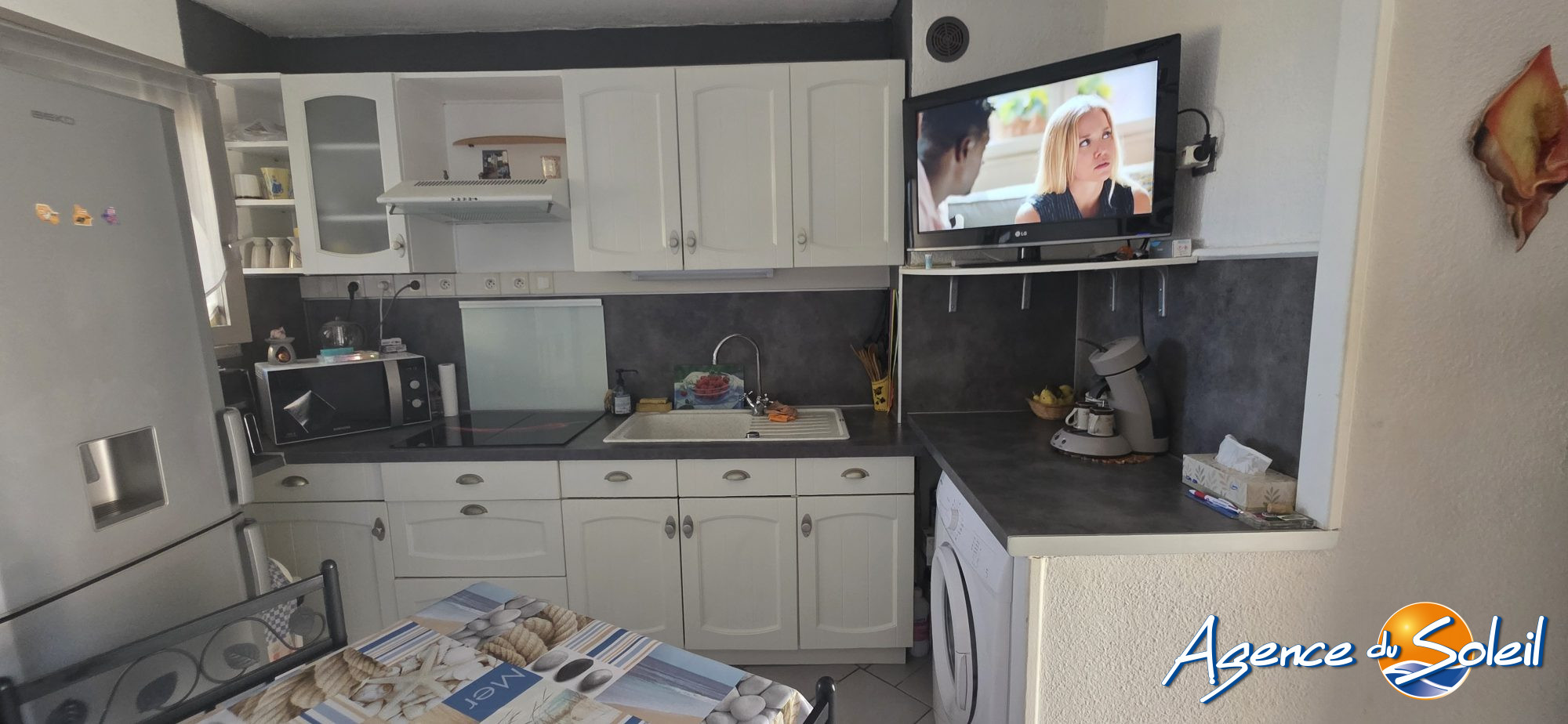 Appartement en vente à Saint-Pierre-la-Mer - Agence du Soleil (Réf. 23-11603-AGENCEDUSOLEIL)