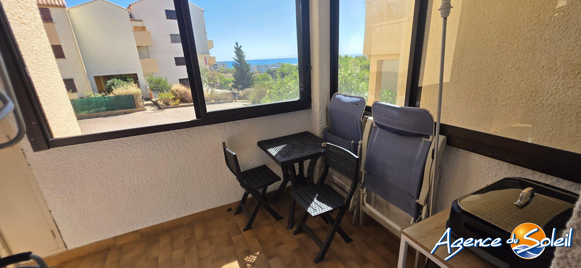 Cuisine - Appartement Saint-Pierre-la-Mer (Réf. 23-11535-AGENCEDUSOLEIL)