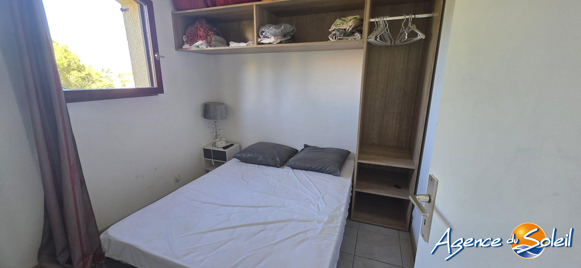 Vue extérieure - Appartement Saint-Pierre-la-Mer (Réf. 23-11535-AGENCEDUSOLEIL)