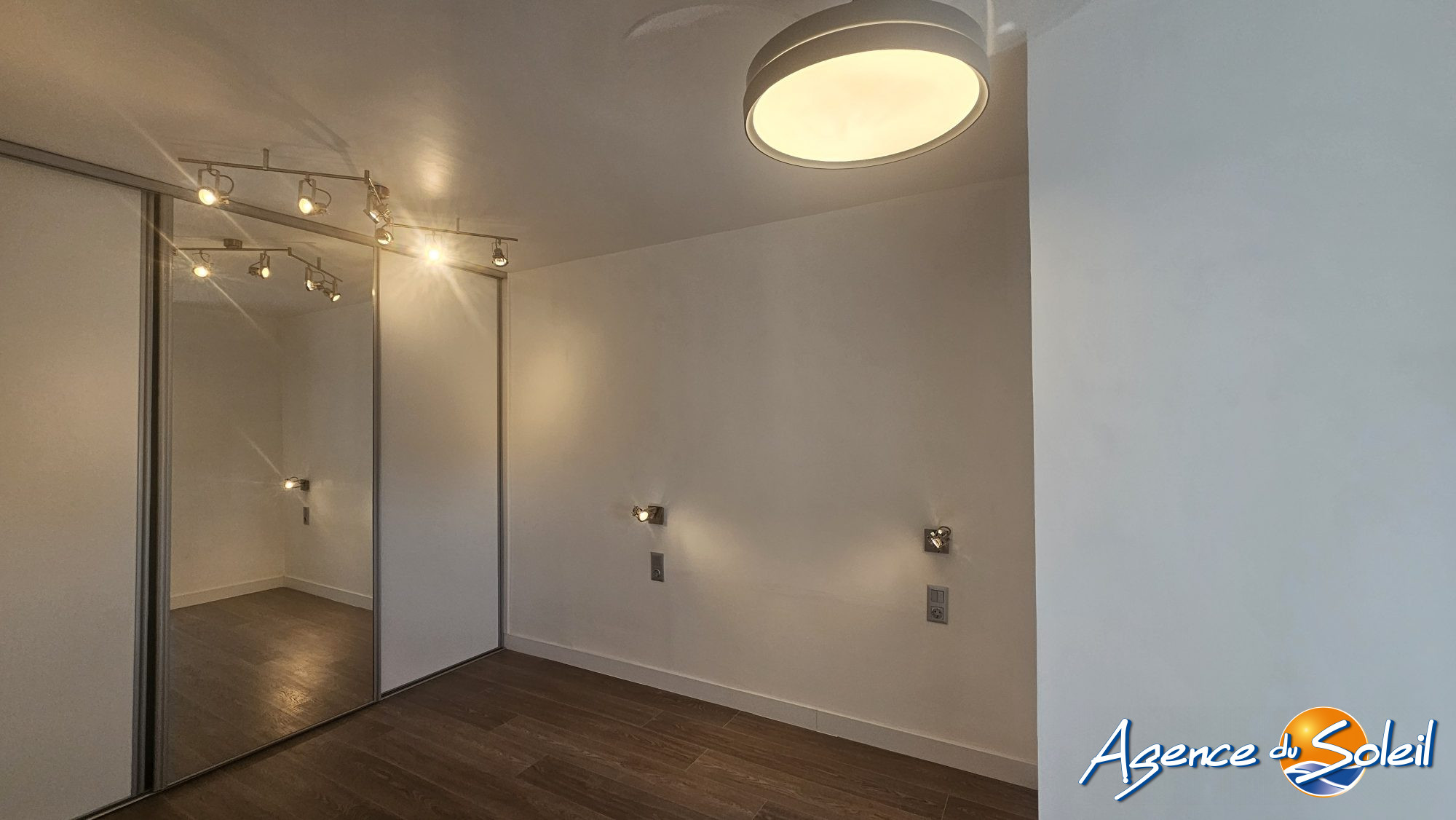 Chambre - Appartement Narbonne (Réf. 11-11487-AGENCEDUSOLEIL)