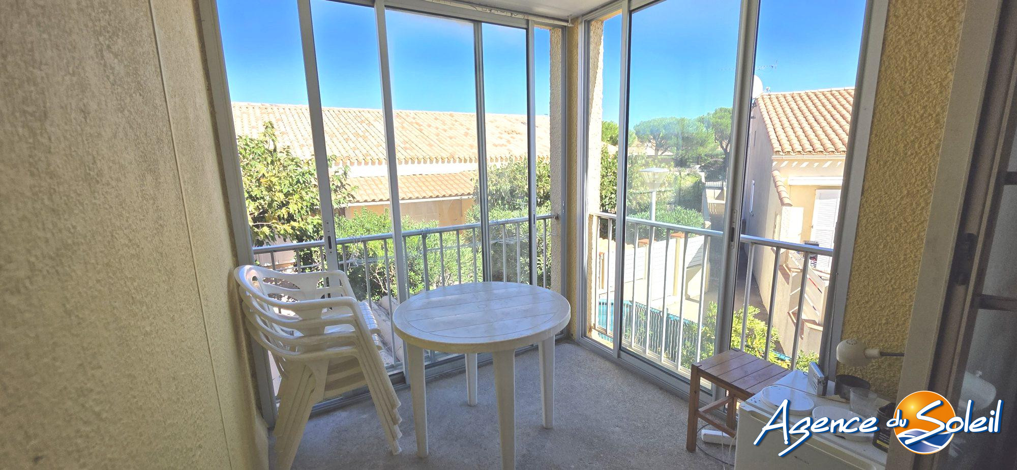Appartement en vente à Saint-Pierre-la-Mer - Agence du Soleil (Réf. 23-11683-AGENCEDUSOLEIL)