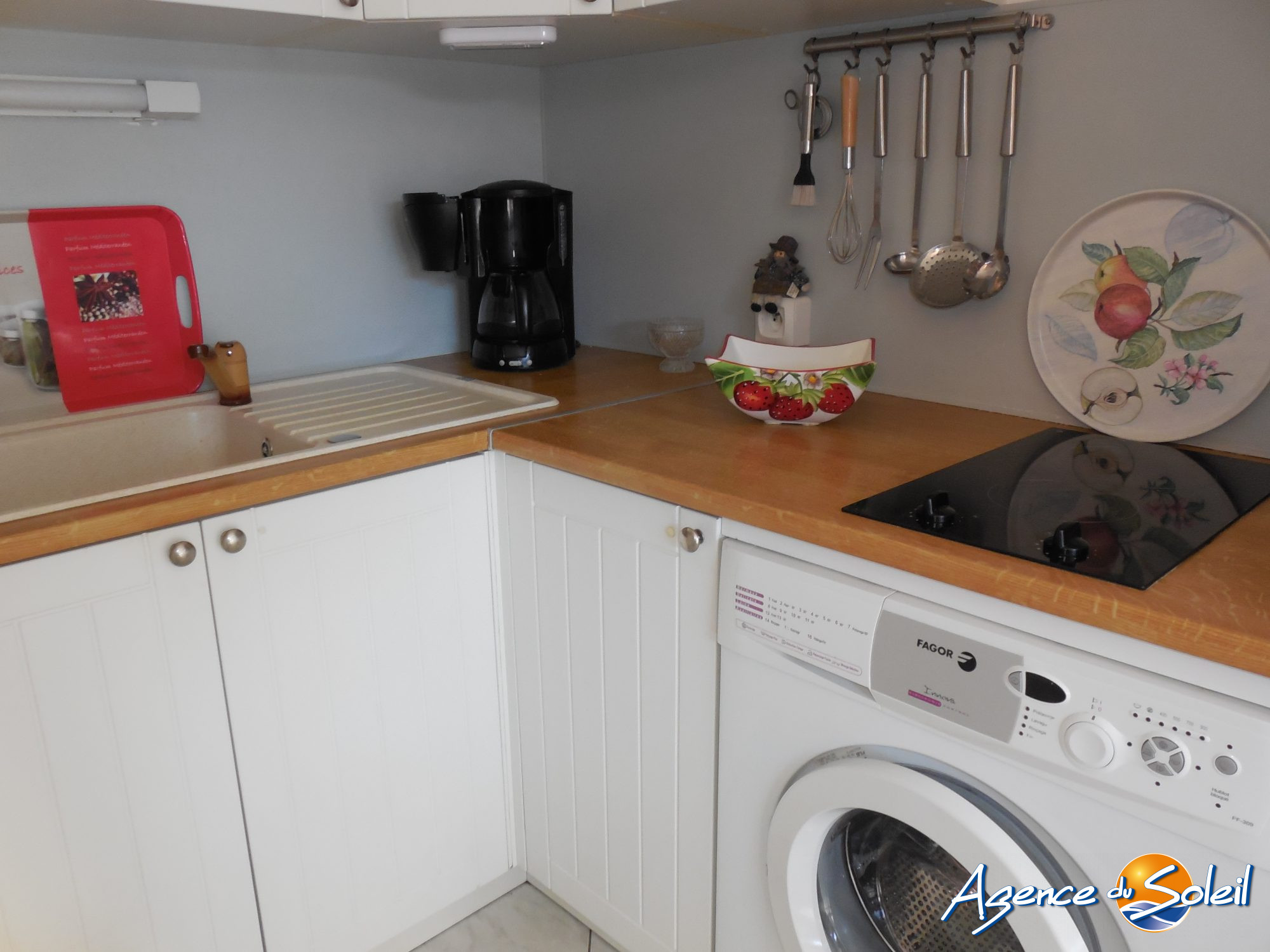 Cuisine - Appartement Port-la-Nouvelle (Réf. 10-11562-AGENCEDUSOLEIL)