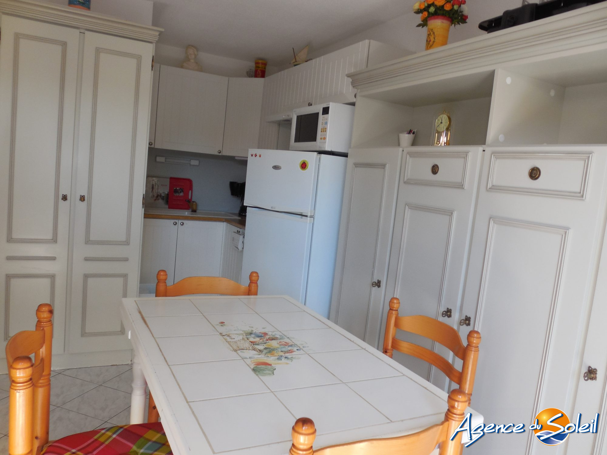 Vue extérieure - Appartement Port-la-Nouvelle (Réf. 10-11562-AGENCEDUSOLEIL)