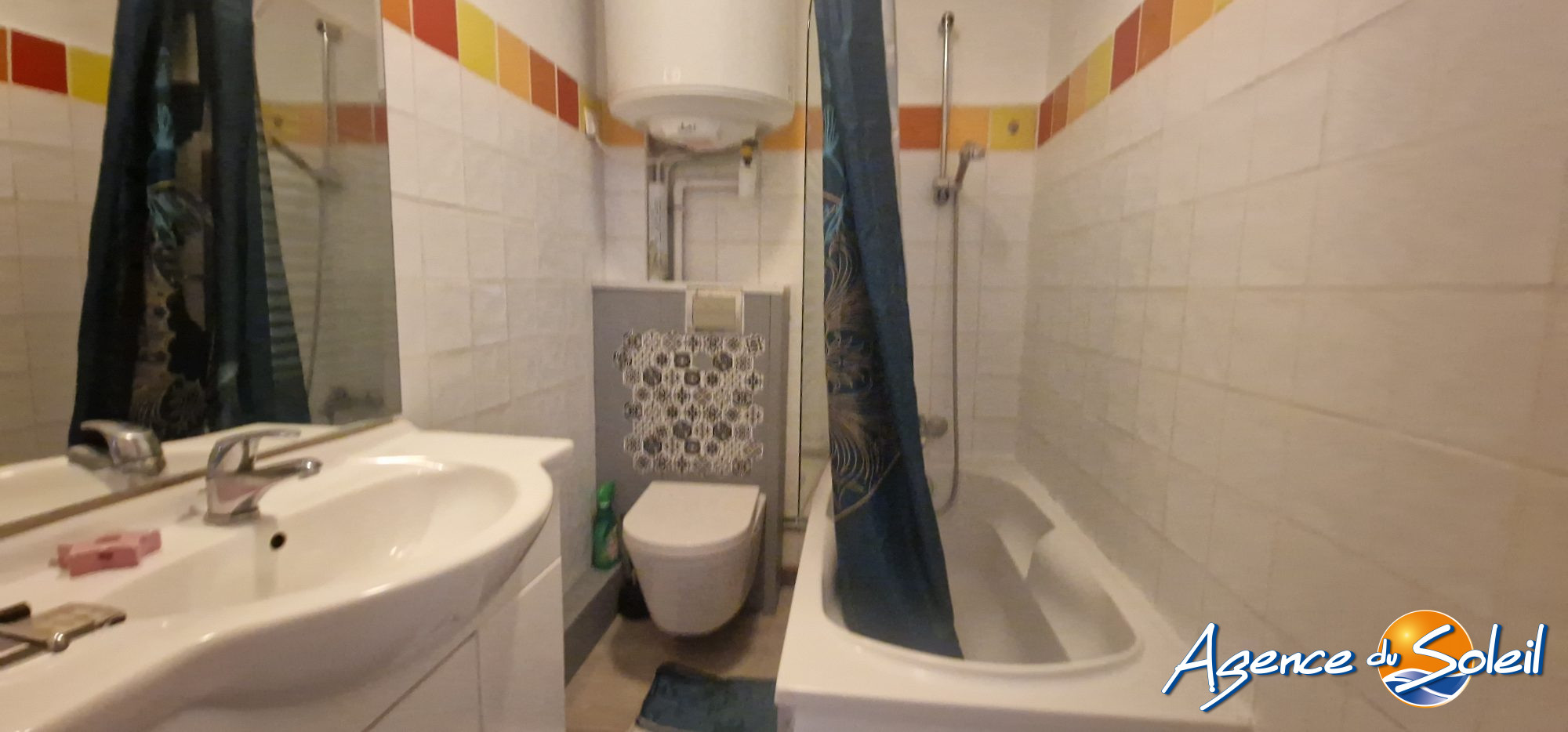 Vue extérieure - Appartement Canet-en-Roussillon (Réf. 19-11606-AGENCEDUSOLEIL)