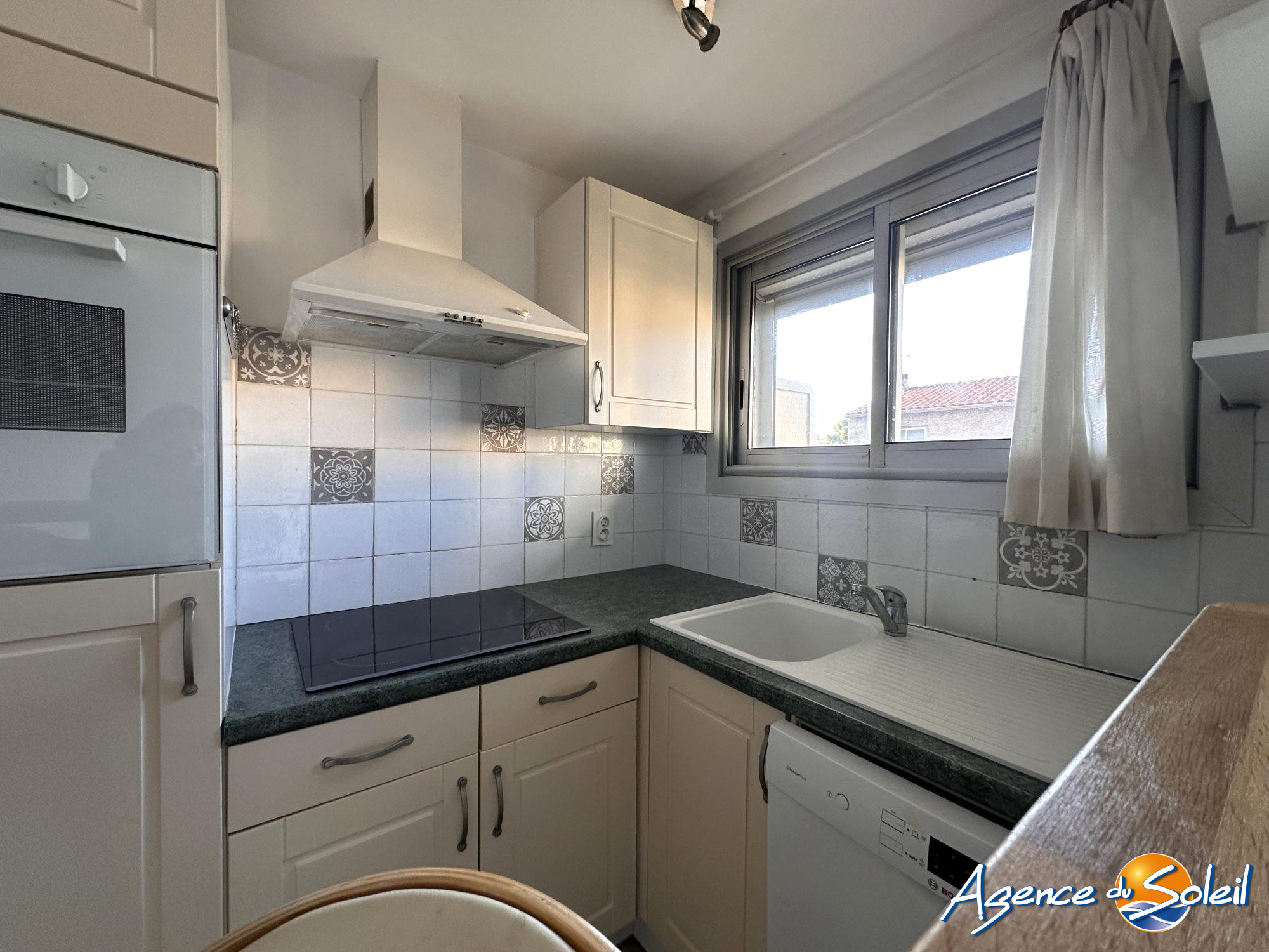 Chambre - Appartement Canet-en-Roussillon (Réf. 19-11600-AGENCEDUSOLEIL)