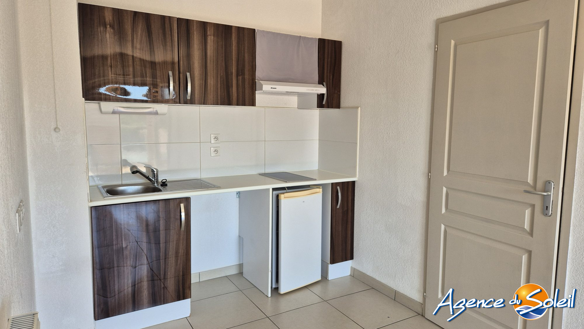 Cuisine - Appartement Saint-Laurent-de-la-Salanque (Réf. 21-10894-NR-AGENCEDUSOLEIL)