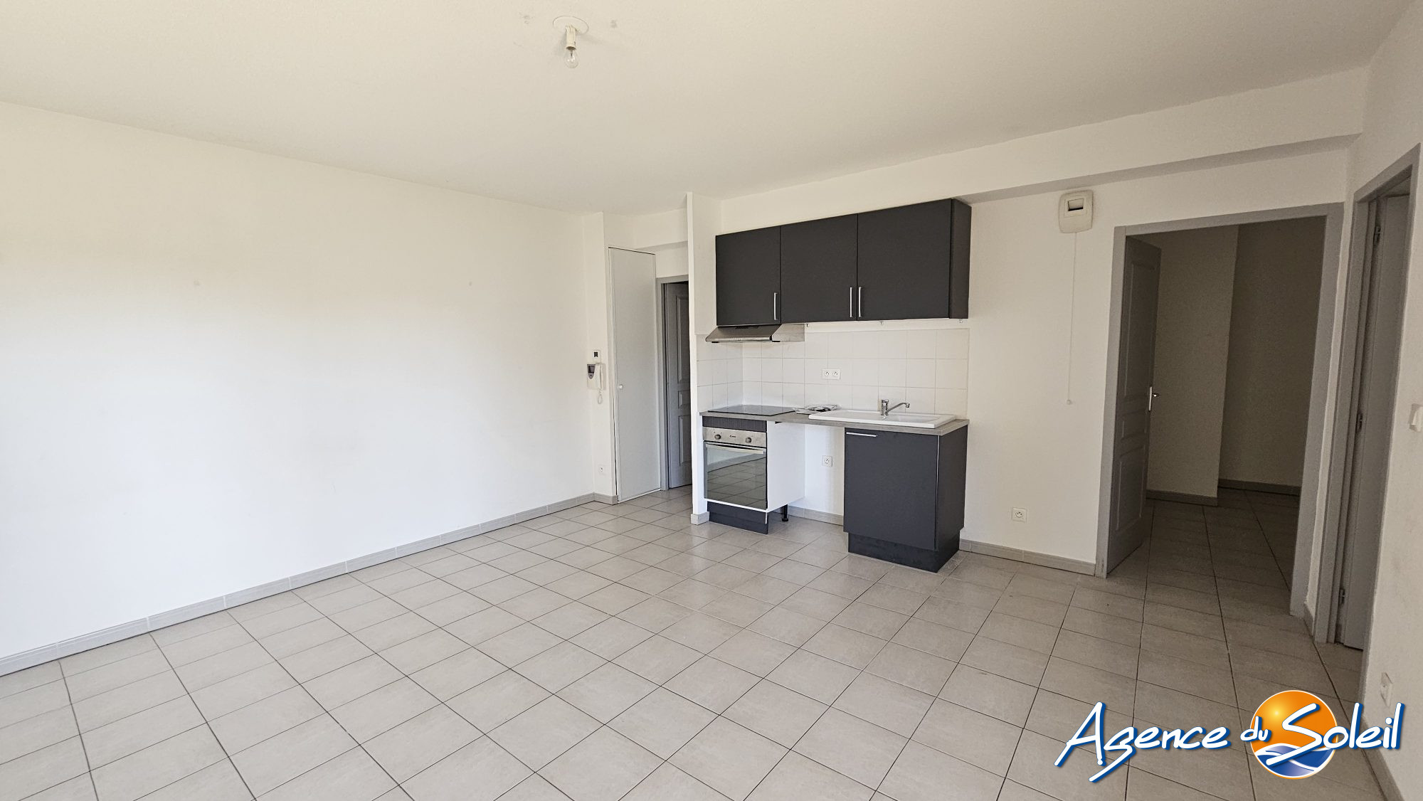 Chambre - Appartement Narbonne (Réf. 11-10391-AGENCEDUSOLEIL)