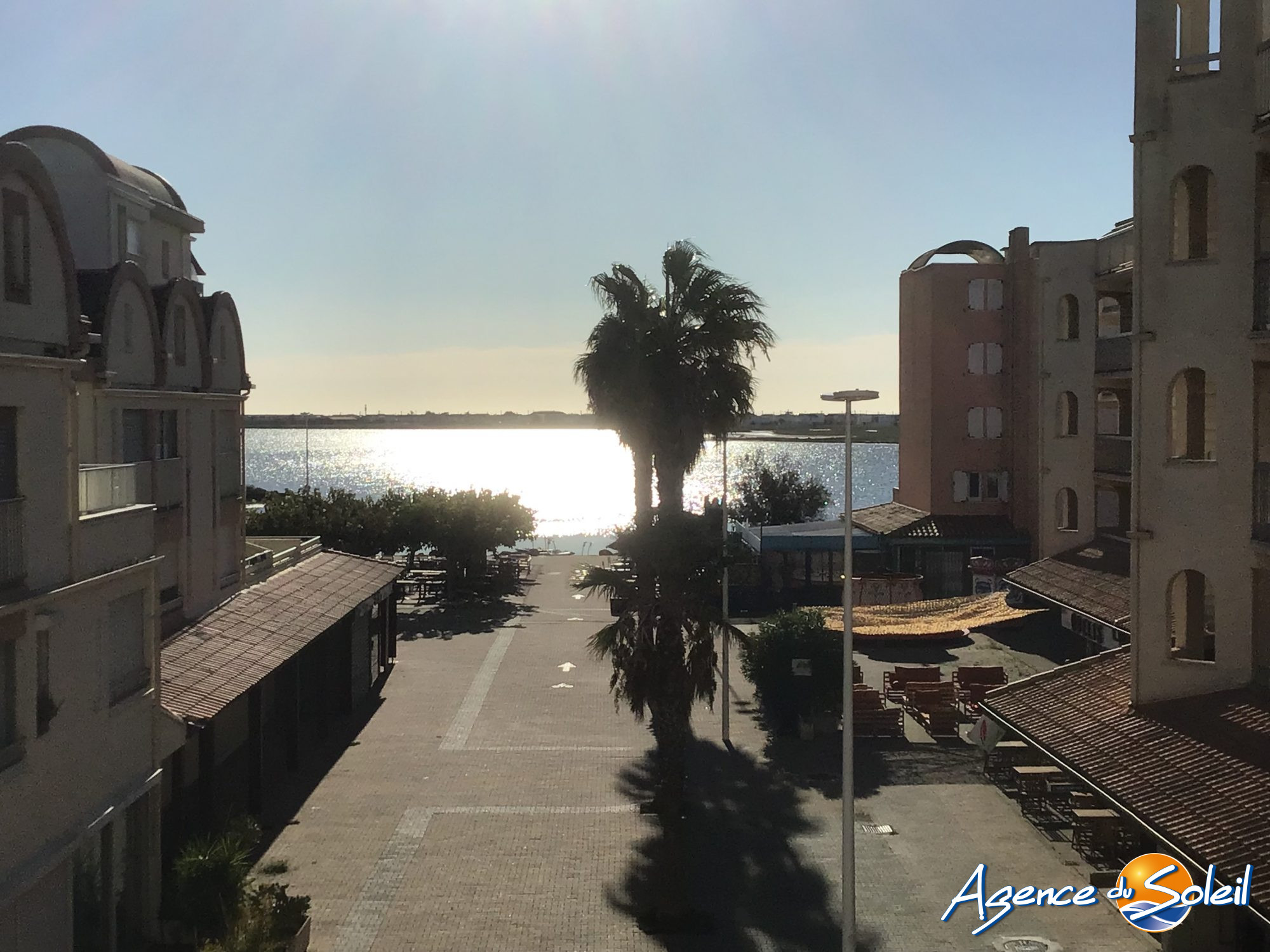 Terrasse - Appartement Gruissan (Réf. 12-11638-AGENCEDUSOLEIL)