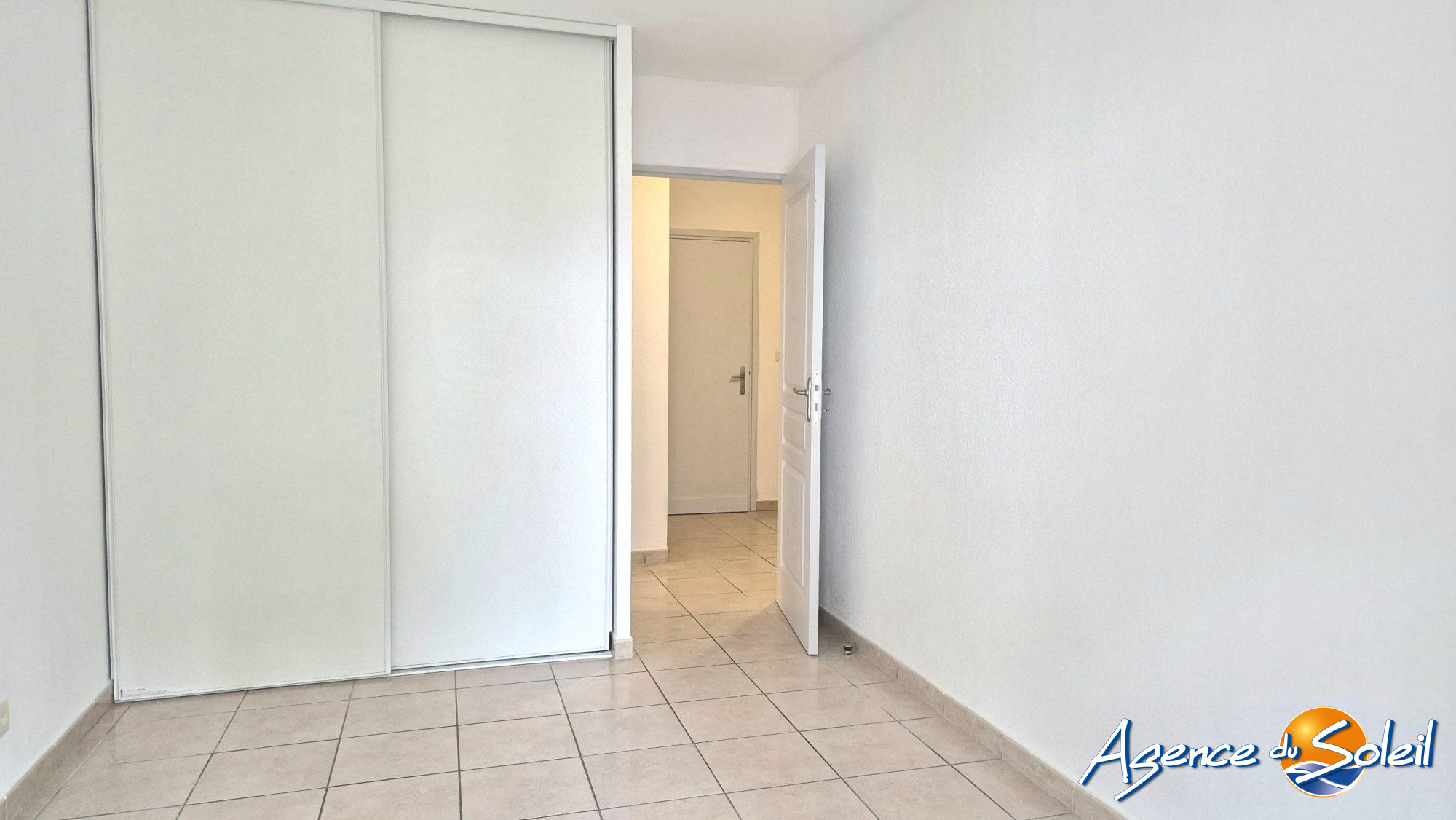 Cuisine - Appartement Baho (Réf. VA23409-AGENCEDUSOLEIL)