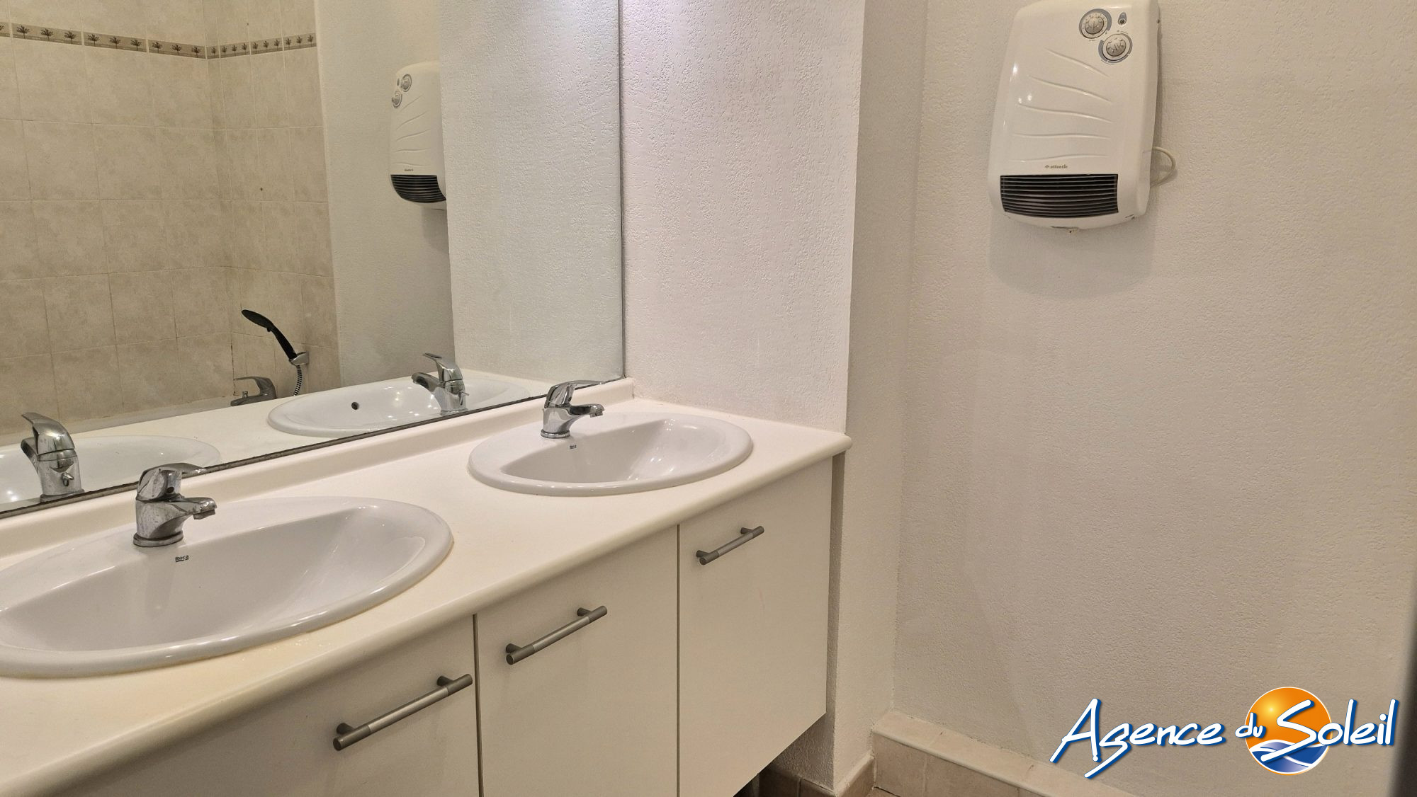 Chambre - Appartement Baho (Réf. VA23409-AGENCEDUSOLEIL)