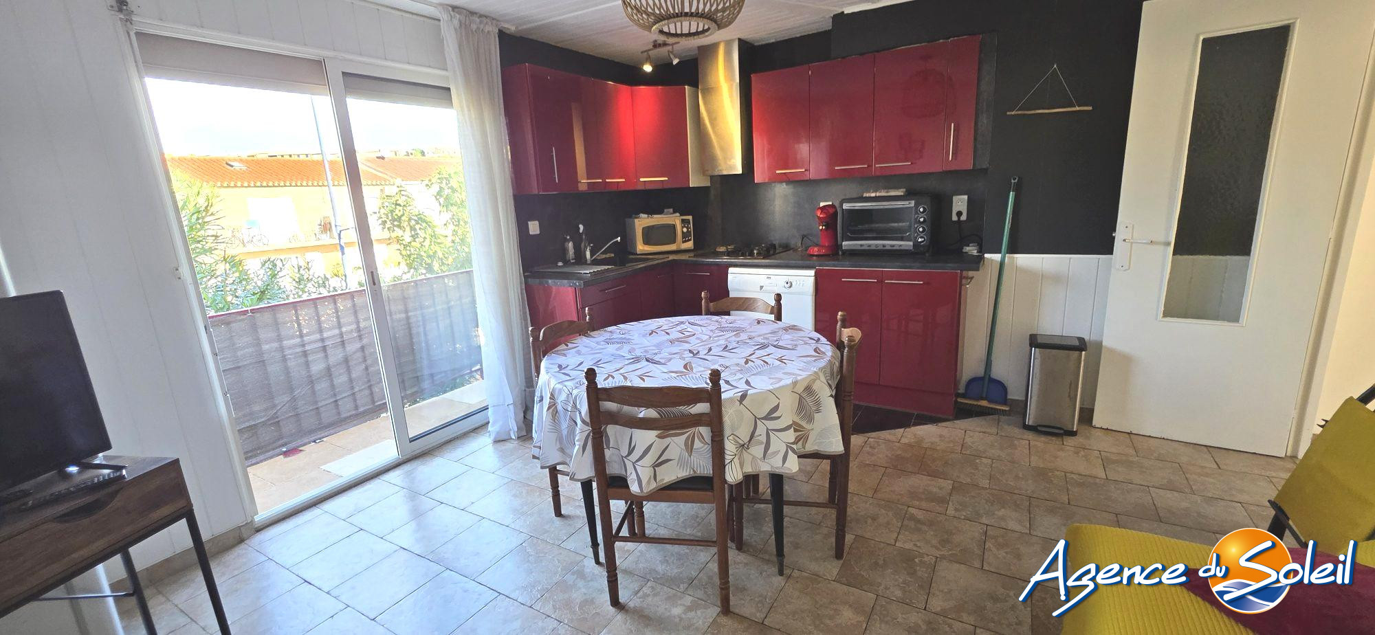 Appartement en vente à Saint-Pierre-la-Mer - Agence du Soleil (Réf. 23-11711-AGENCEDUSOLEIL)