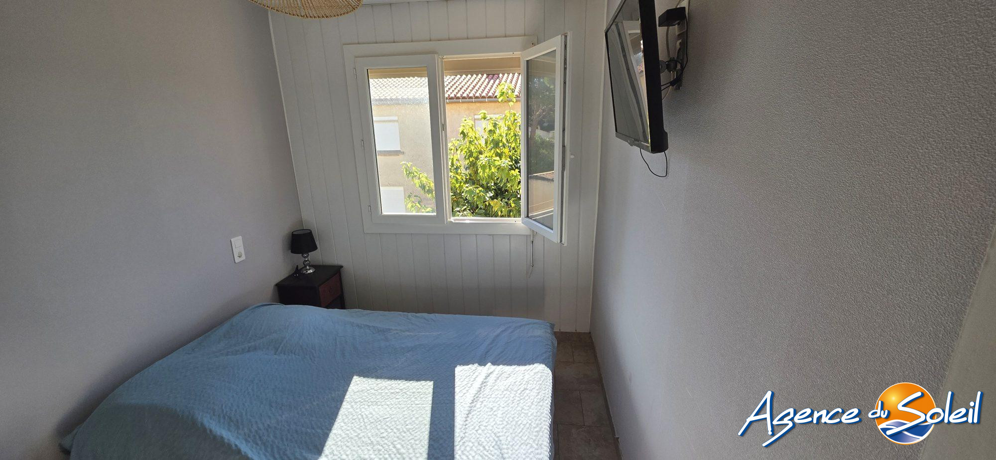 Terrasse - Appartement Saint-Pierre-la-Mer (Réf. 23-11711-AGENCEDUSOLEIL)