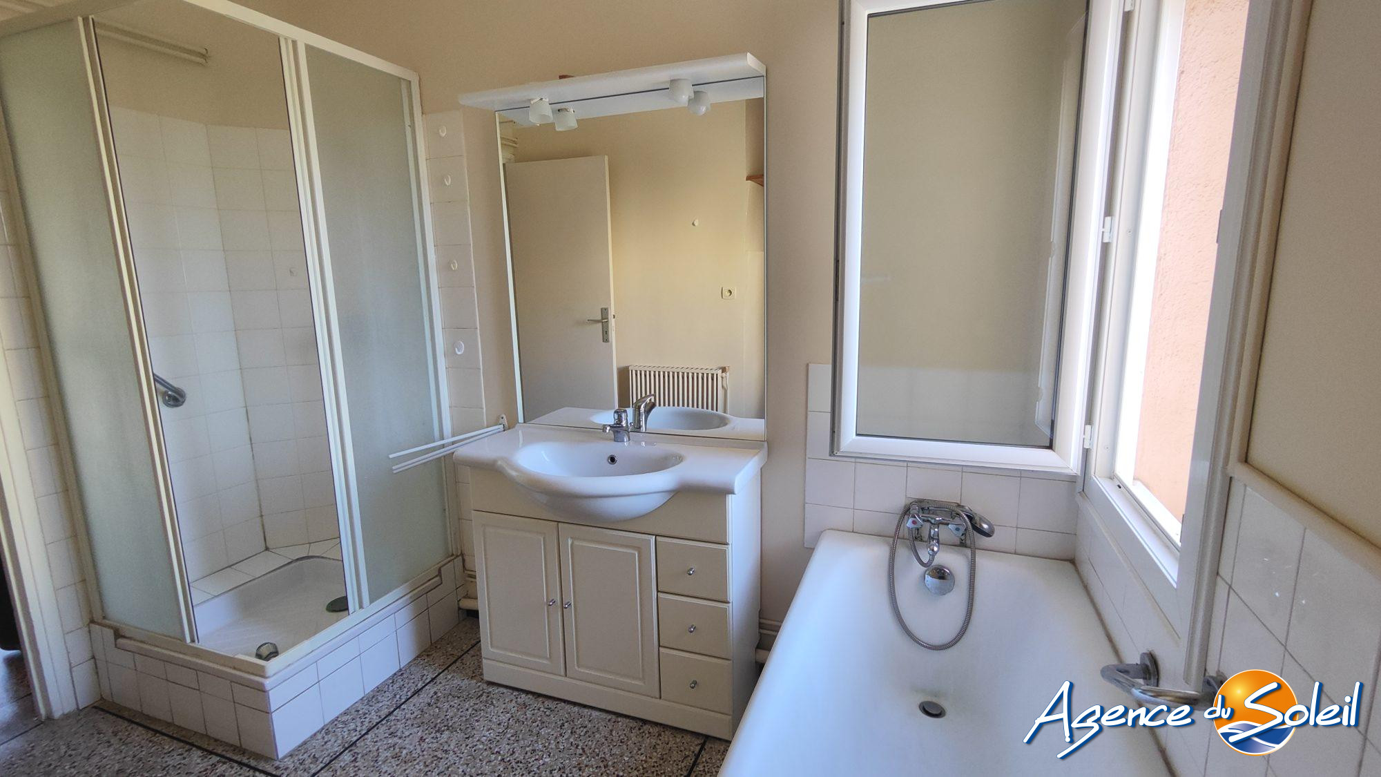 Photo 15 - Appartement Béziers (Réf. 38-11651-AGENCEDUSOLEIL)