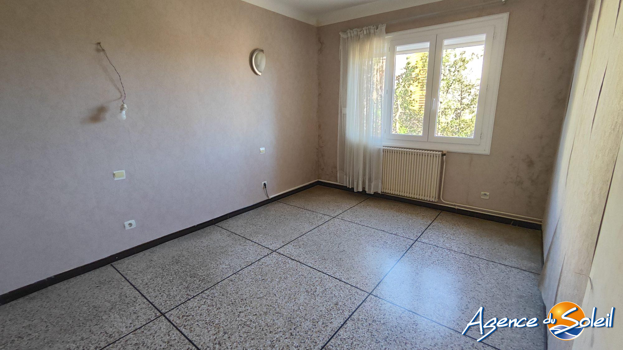 Terrasse - Appartement Béziers (Réf. 38-11651-AGENCEDUSOLEIL)