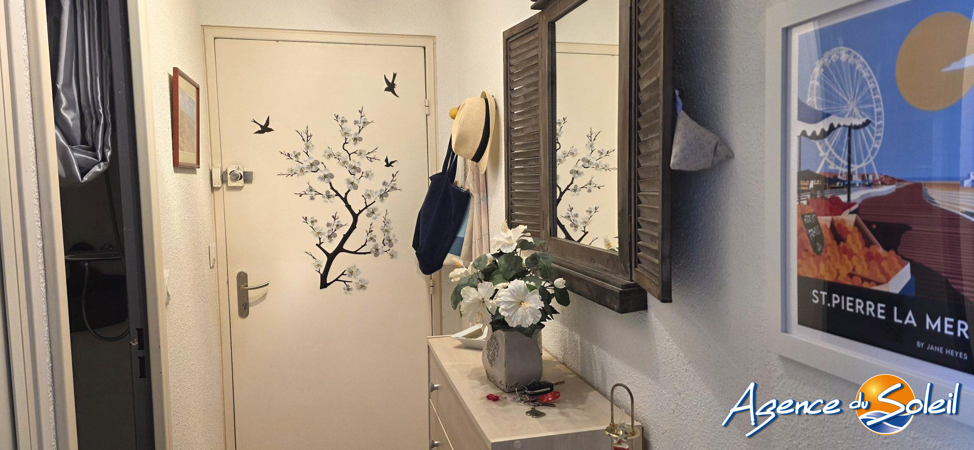 Chambre - Appartement Saint-Pierre-la-Mer (Réf. 23-11728-AGENCEDUSOLEIL)