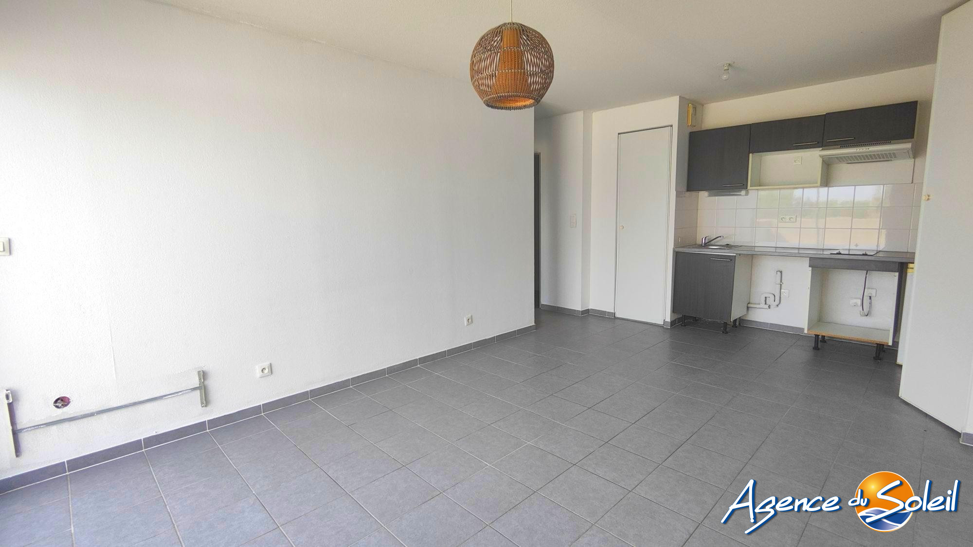 Vue intérieure - Appartement Béziers (Réf. 38-11730-AGENCEDUSOLEIL)