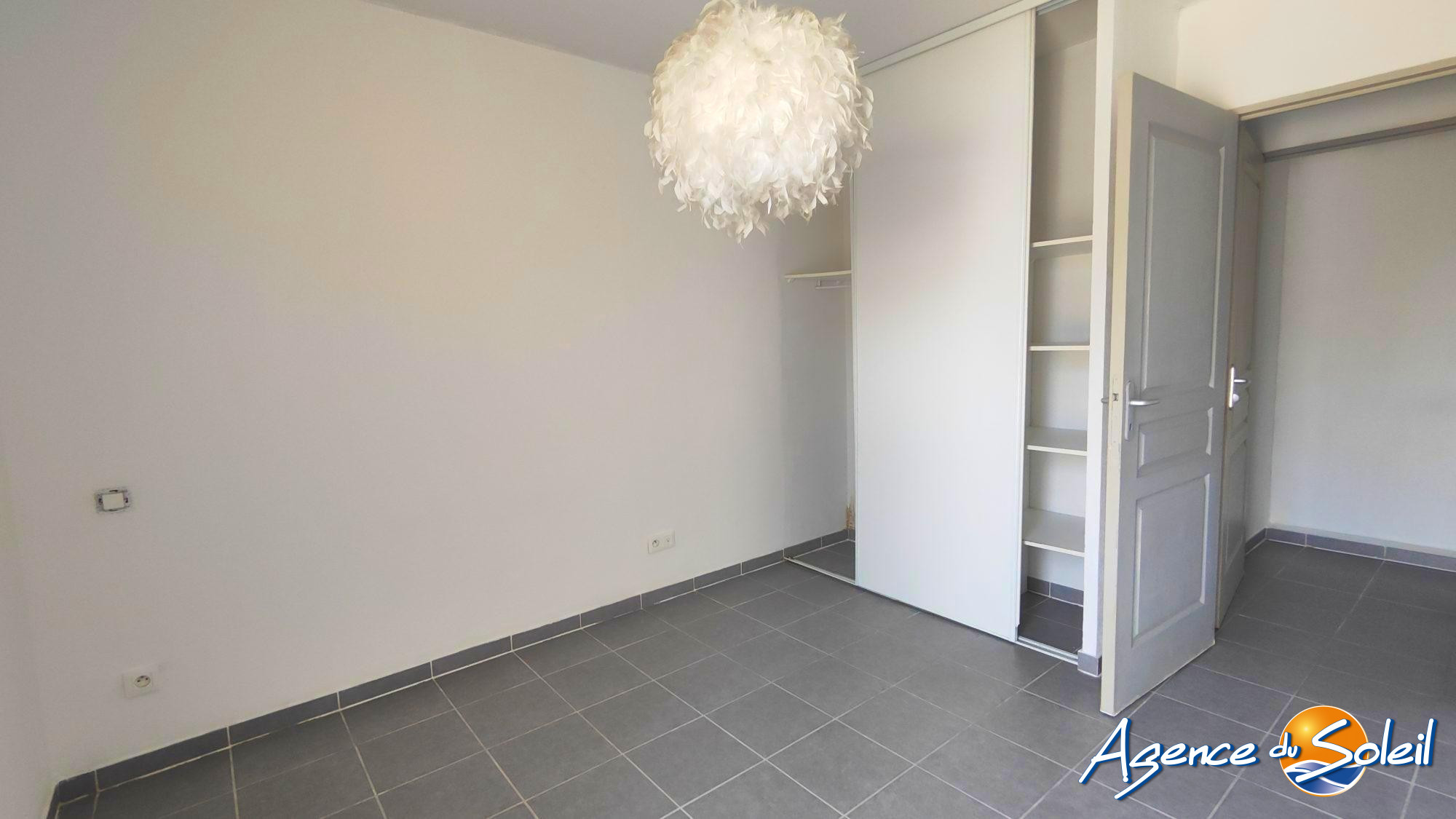 Jardin - Appartement Béziers (Réf. 38-11730-AGENCEDUSOLEIL)