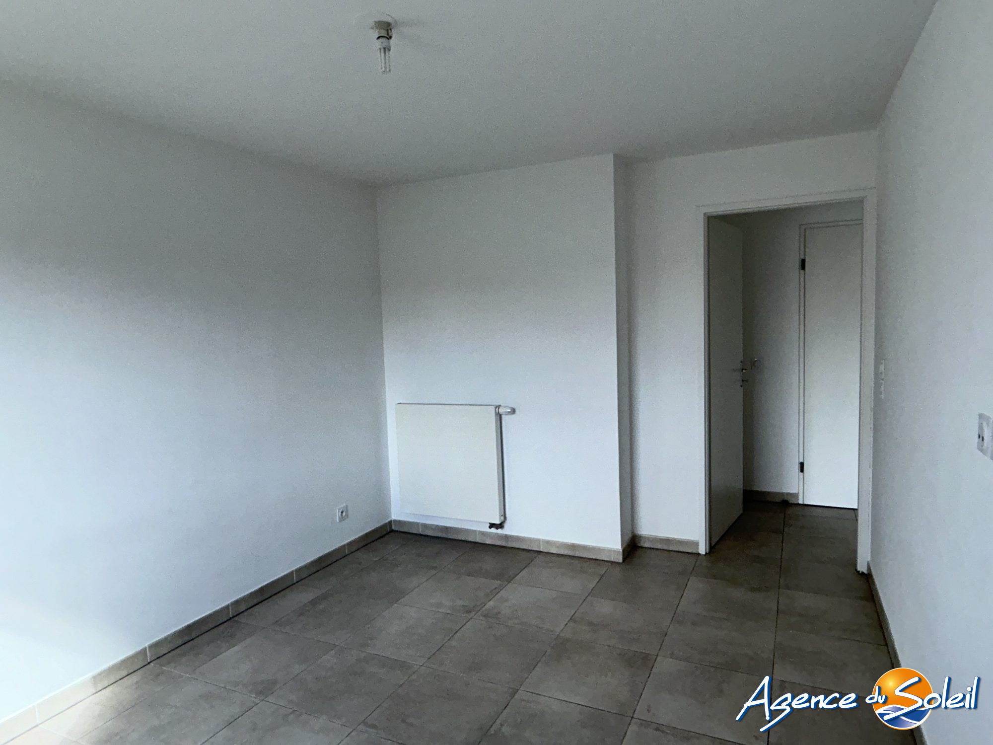 Vue extérieure - Appartement Sauvian (Réf. 36-11513-AGENCEDUSOLEIL)