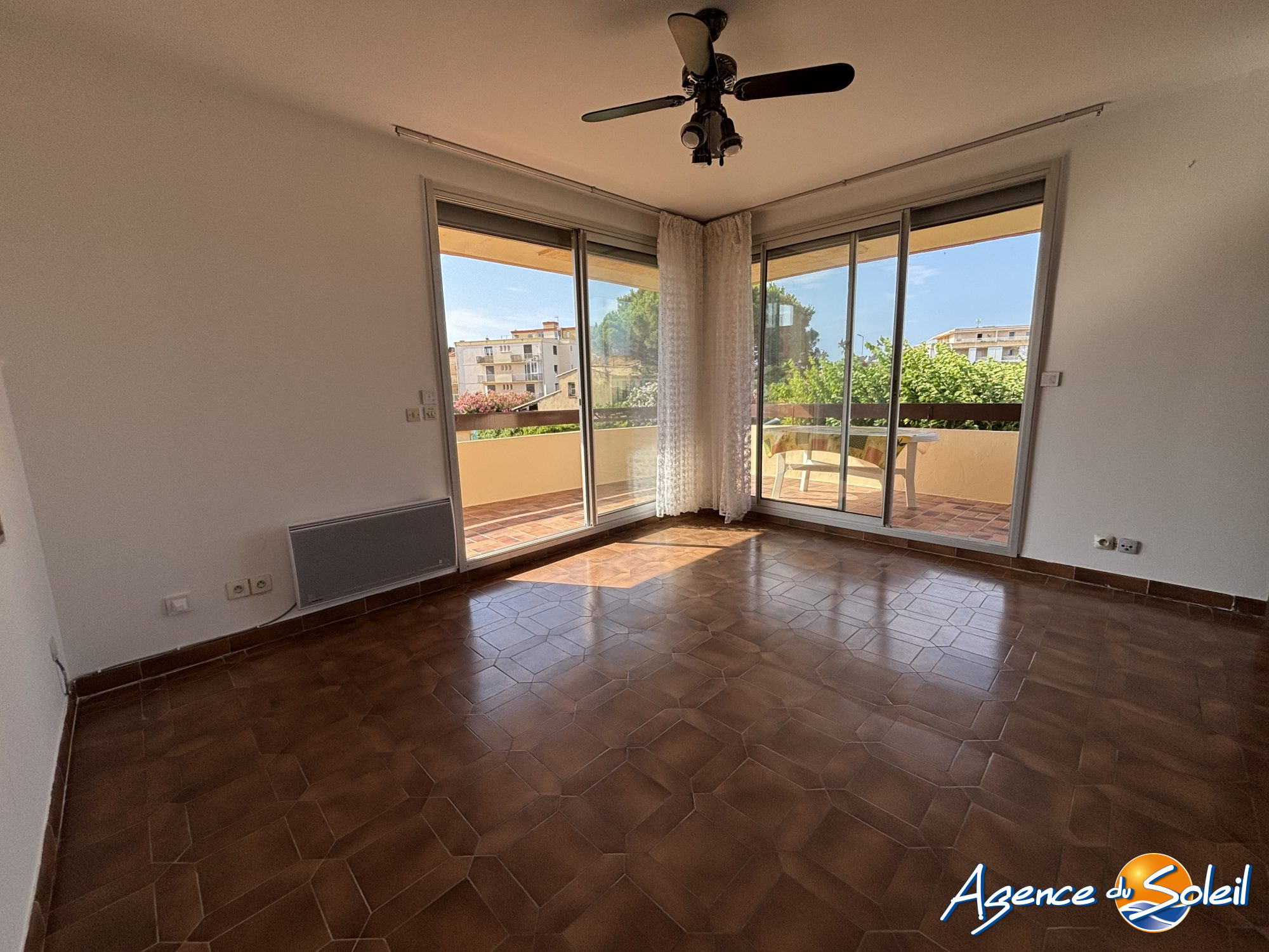 Vue extérieure - Appartement Narbonne-Plage (Réf. 14-11828-AGENCEDUSOLEIL)