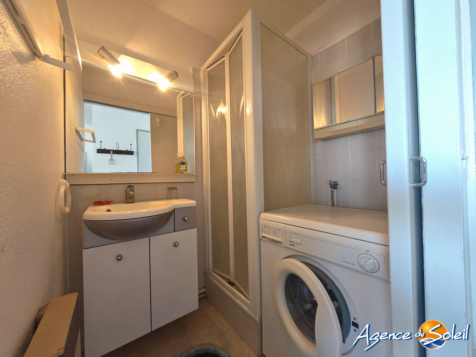 Salle de bain - Appartement Canet-en-Roussillon (Réf. 19-11818-AGENCEDUSOLEIL)