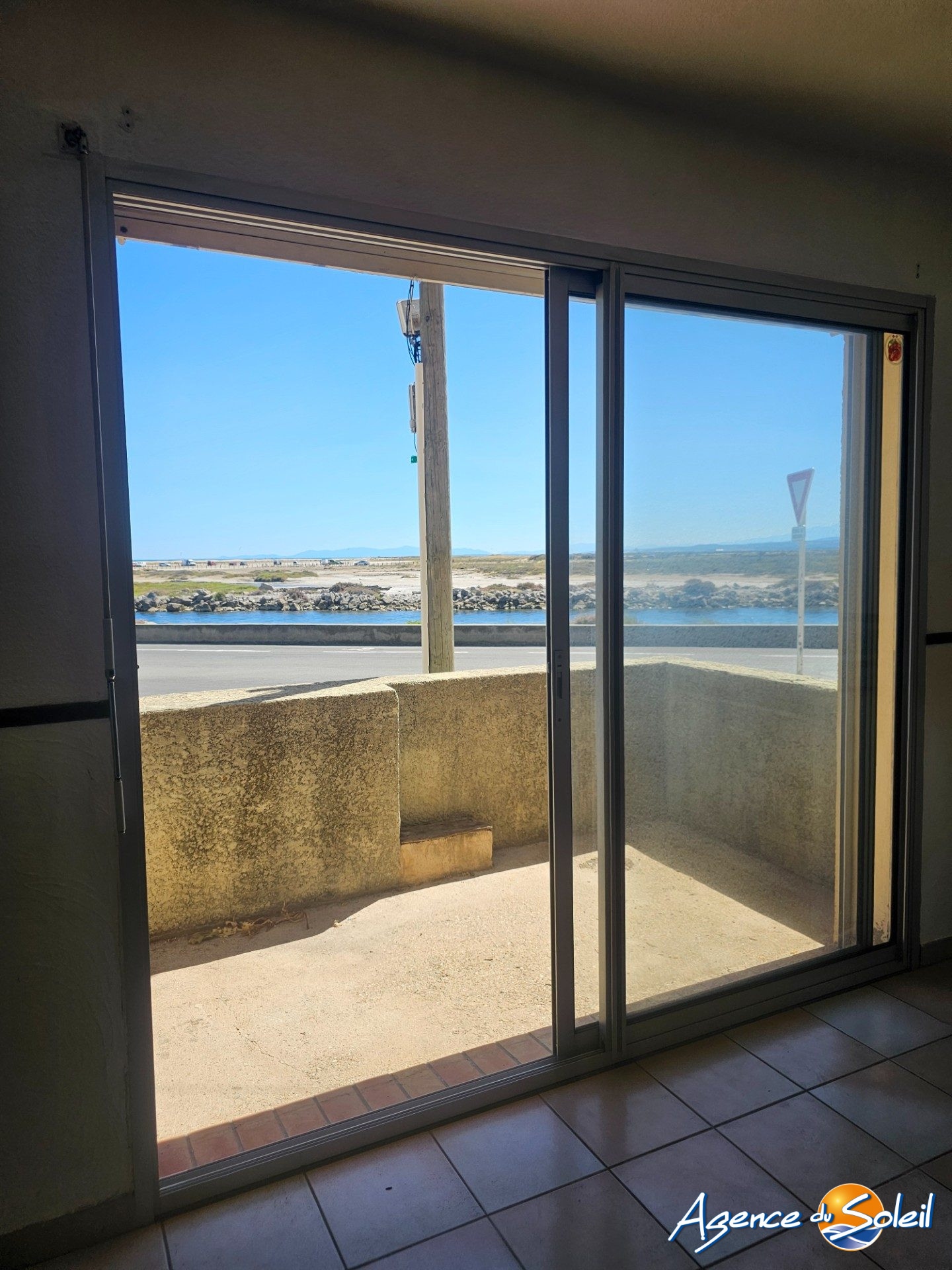 Vue extérieure - Appartement Gruissan (Réf. 13-8989-AGENCEDUSOLEIL)