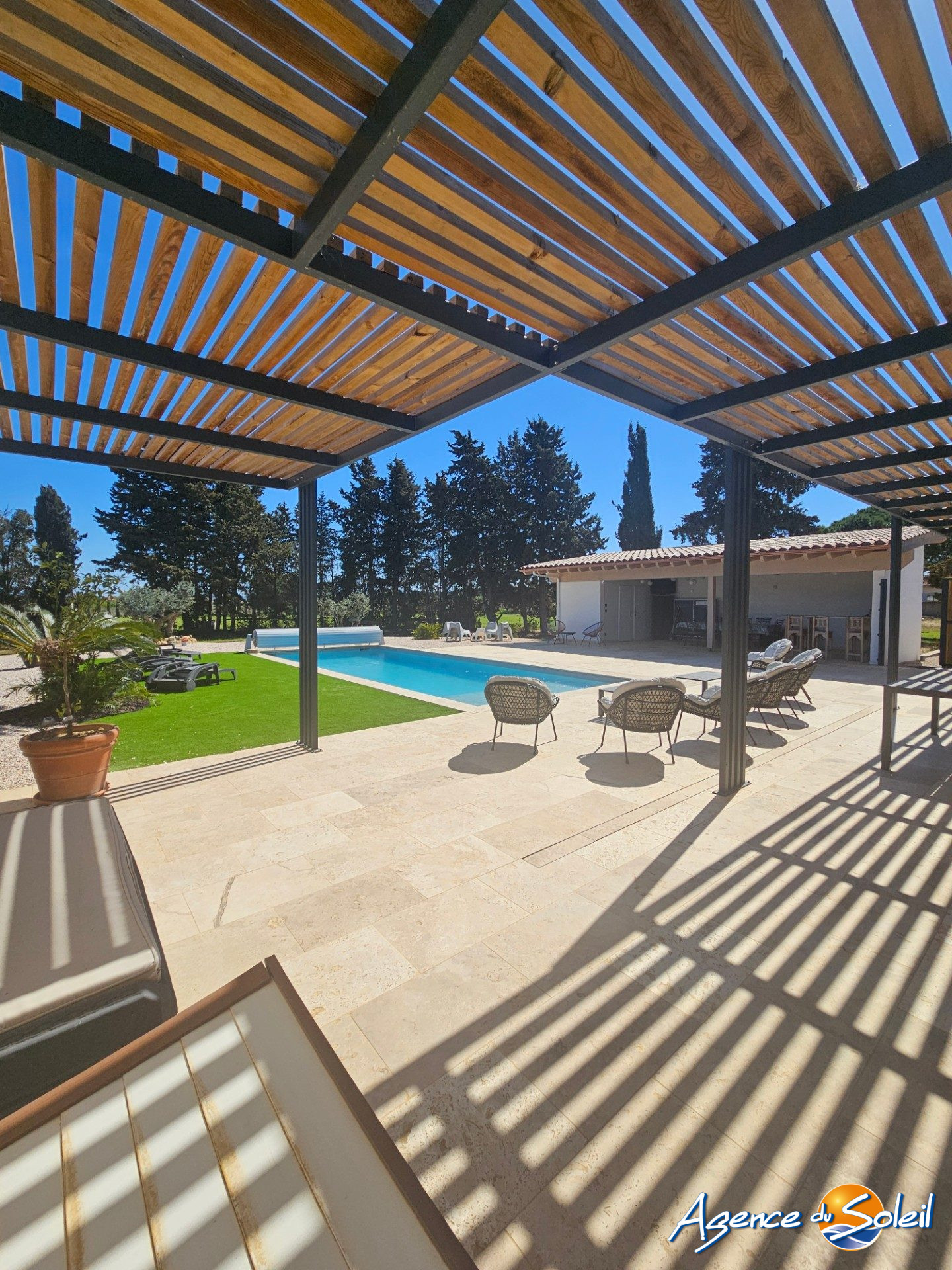 Photo de VILLAGE PROCHE CANAL DU MIDI VILLA TERRAIN PISCINE