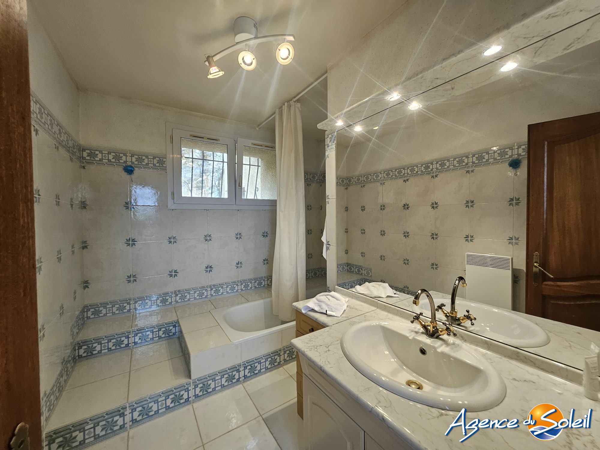 Photo 12 - Maison Bizanet (Réf. 26-10160-AGENCEDUSOLEIL)