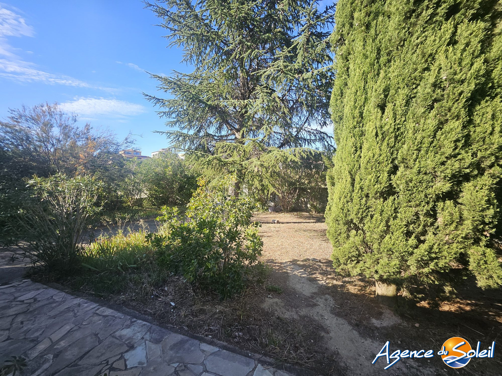 Chambre - Maison Montbrun-des-Corbières (Réf. 26-10484-AGENCEDUSOLEIL)