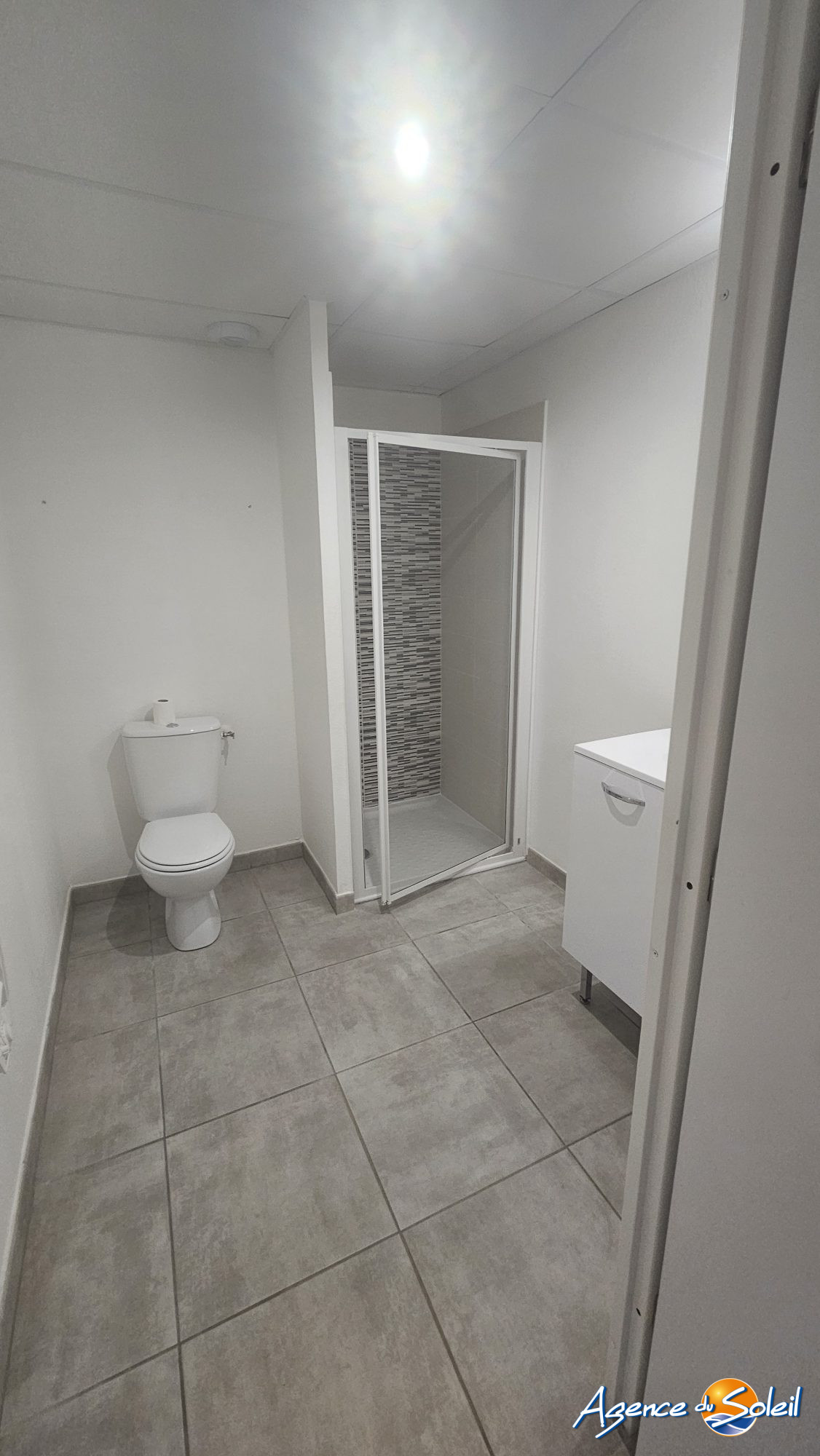 Salle de bain - Maison Narbonne (Réf. 11-10515-AGENCEDUSOLEIL)