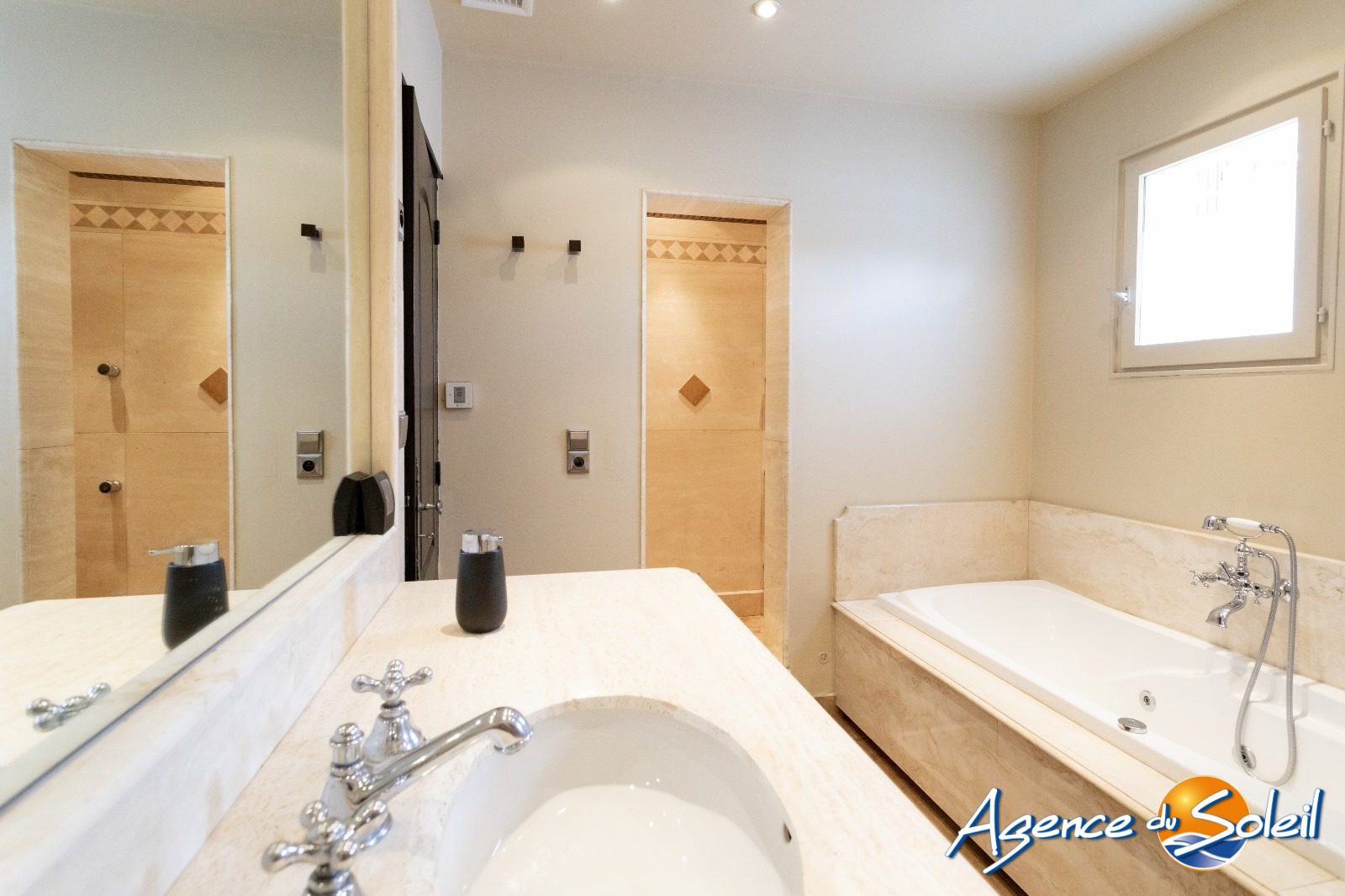 Photo 24 - Maison Narbonne (Réf. 11-10621-AGENCEDUSOLEIL)