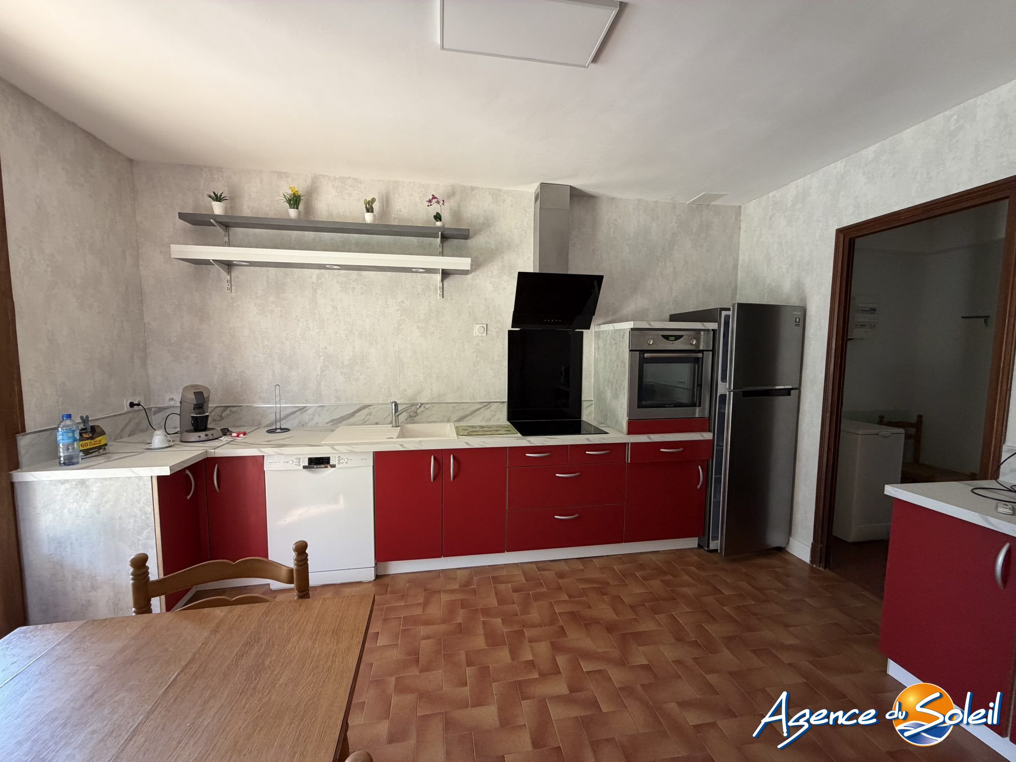 Cuisine - Maison Saint-André-de-Roquelongue (Réf. 26-11015-AGENCEDUSOLEIL)