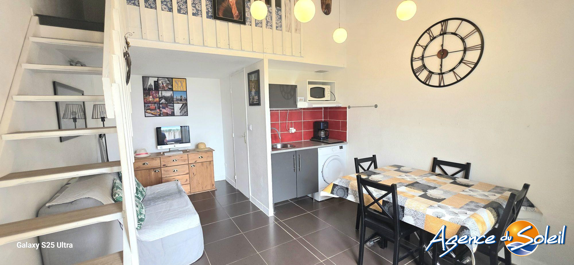 Chambre - Maison Saint-Pierre-la-mer (Réf. 23-11197-AGENCEDUSOLEIL)