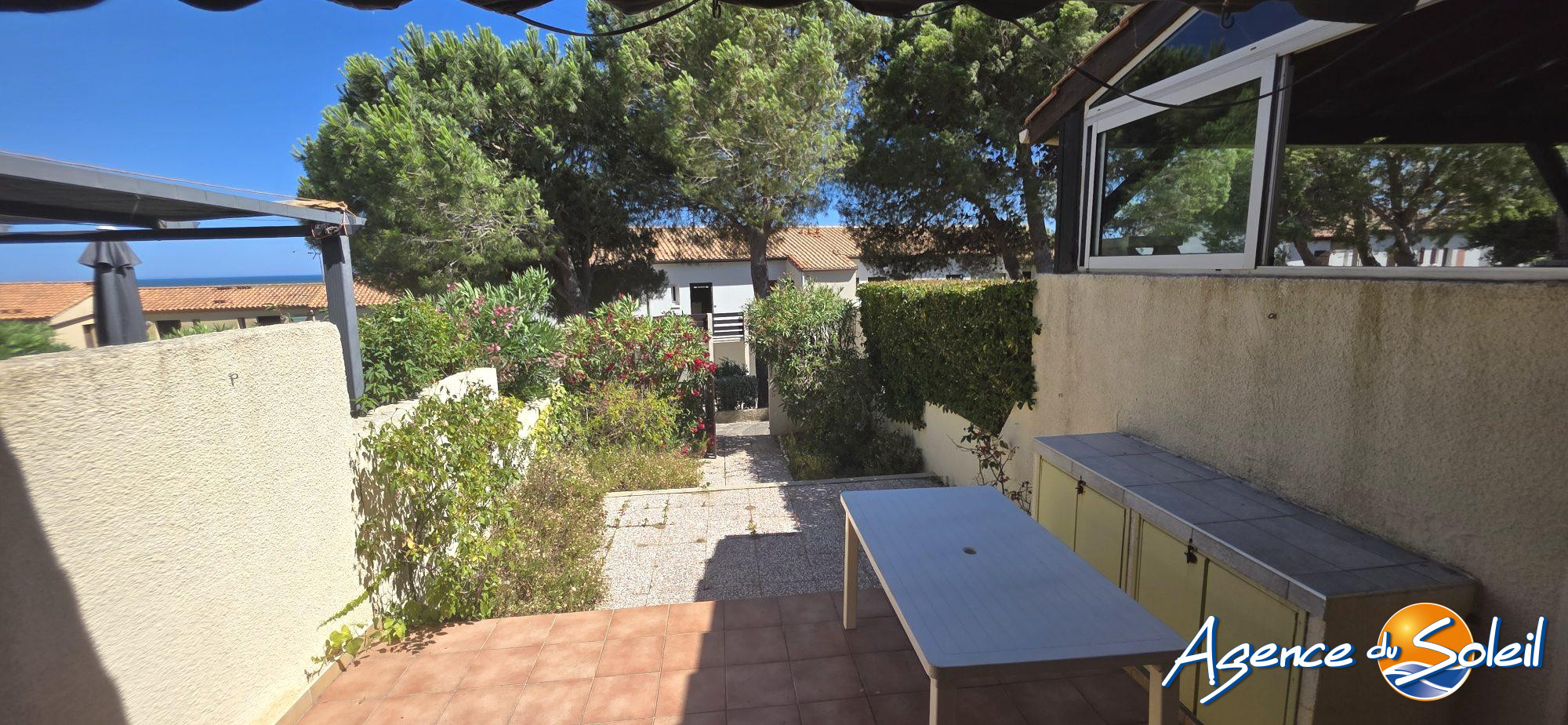 Maison en vente à Saint-Pierre-la-Mer - Agence du Soleil (Réf. 23-11416-AGENCEDUSOLEIL)