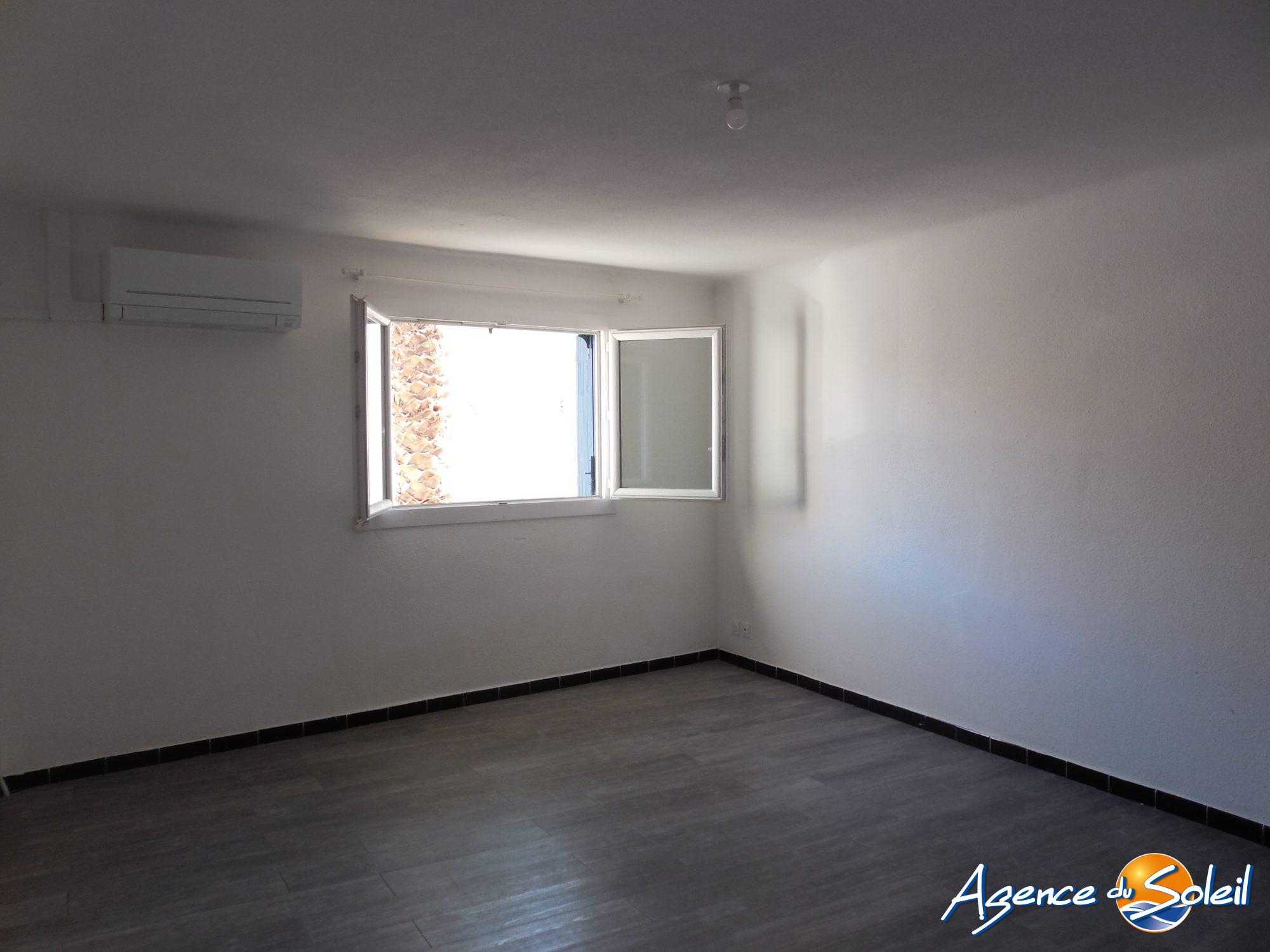 Photo 12 - Maison La Palme (Réf. 10-11667-AGENCEDUSOLEIL)