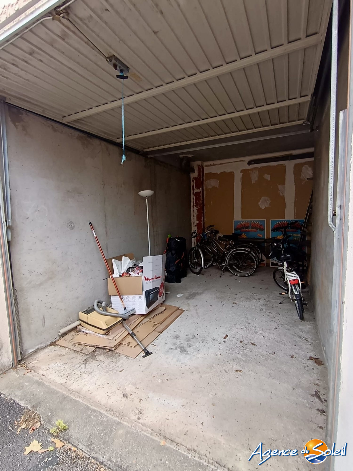 Vue intérieure - Stationnement Saint-Cyprien (Réf. 20-10949-AGENCEDUSOLEIL)