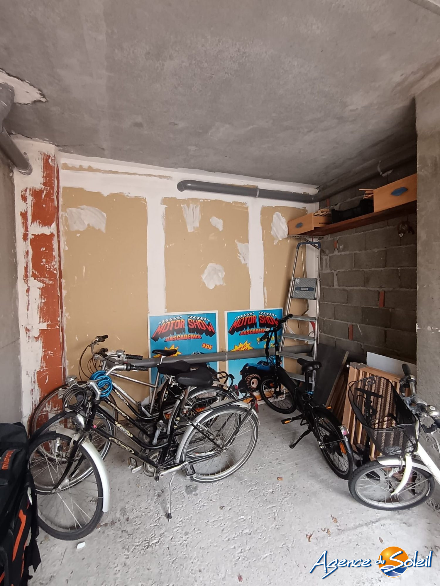 Cuisine - Stationnement Saint-Cyprien (Réf. 20-10949-AGENCEDUSOLEIL)