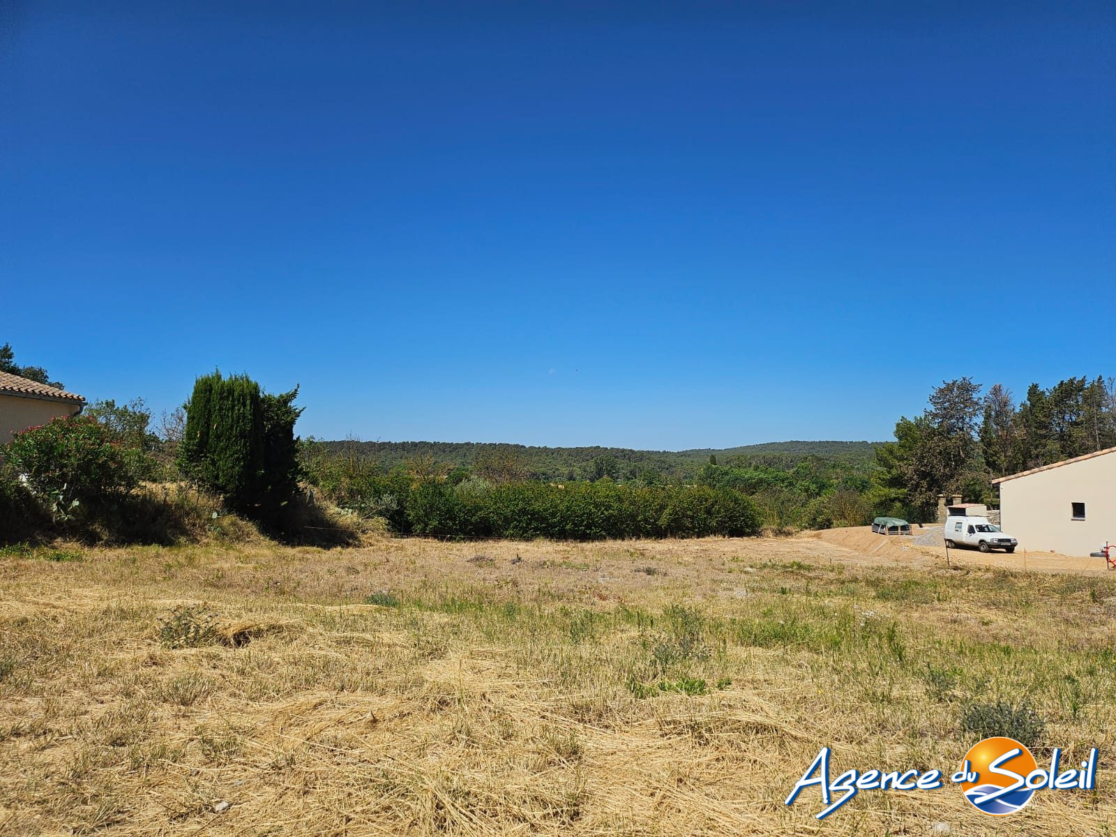 Chambre - Terrain Argens-Minervois (Réf. 26-10242-AGENCEDUSOLEIL)